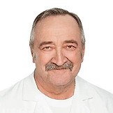 Врач Корнев Владимир Петрович