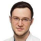 Врач Шадрин Кирилл Дмитриевич